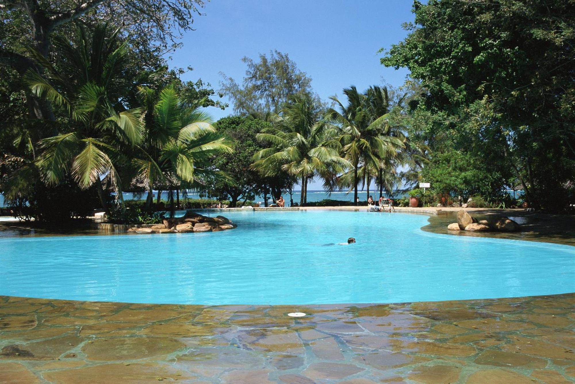 Papillon Lagoon Reef Hotel Diani Beach Exterior photo