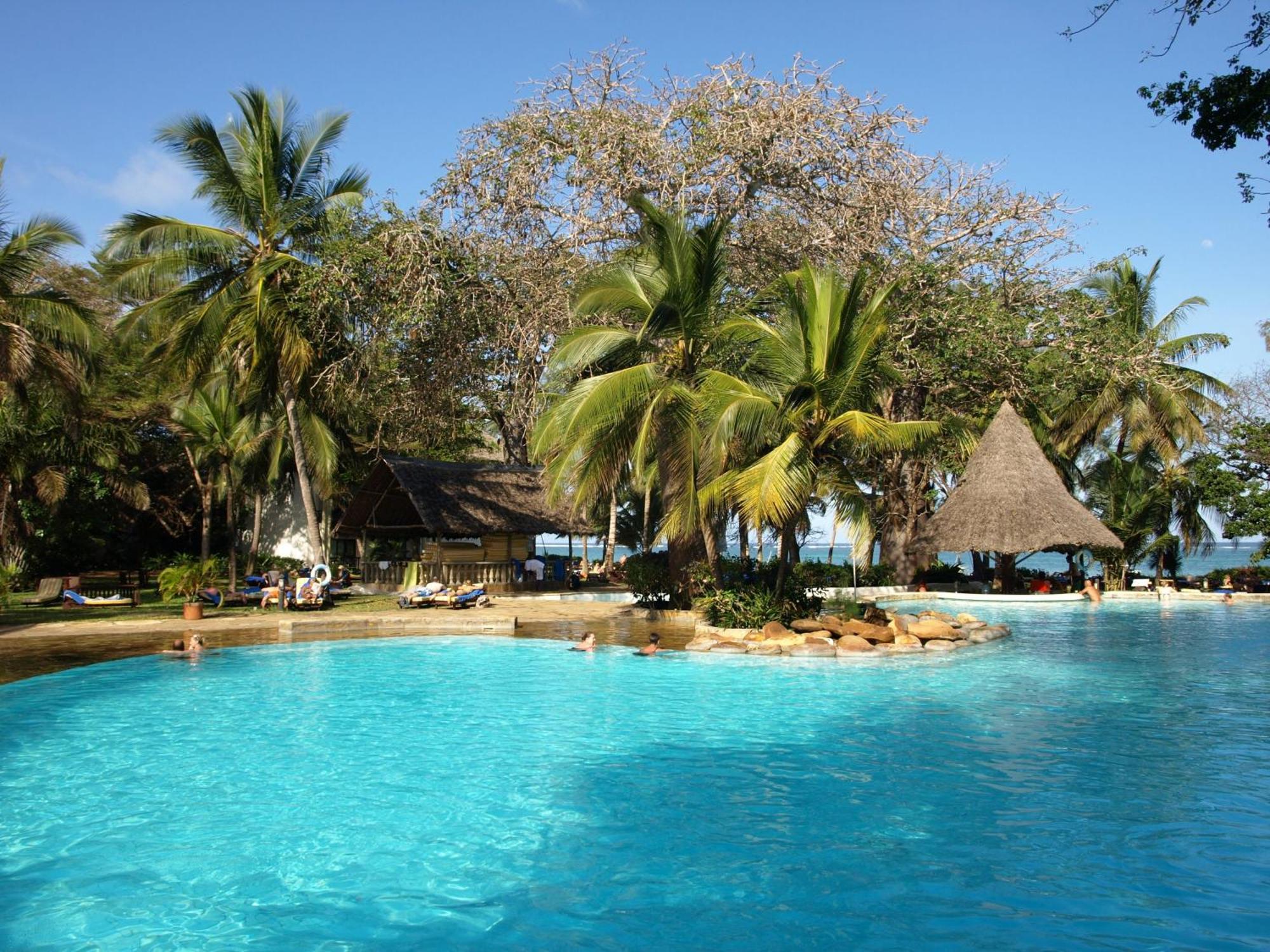 Papillon Lagoon Reef Hotel Diani Beach Exterior photo