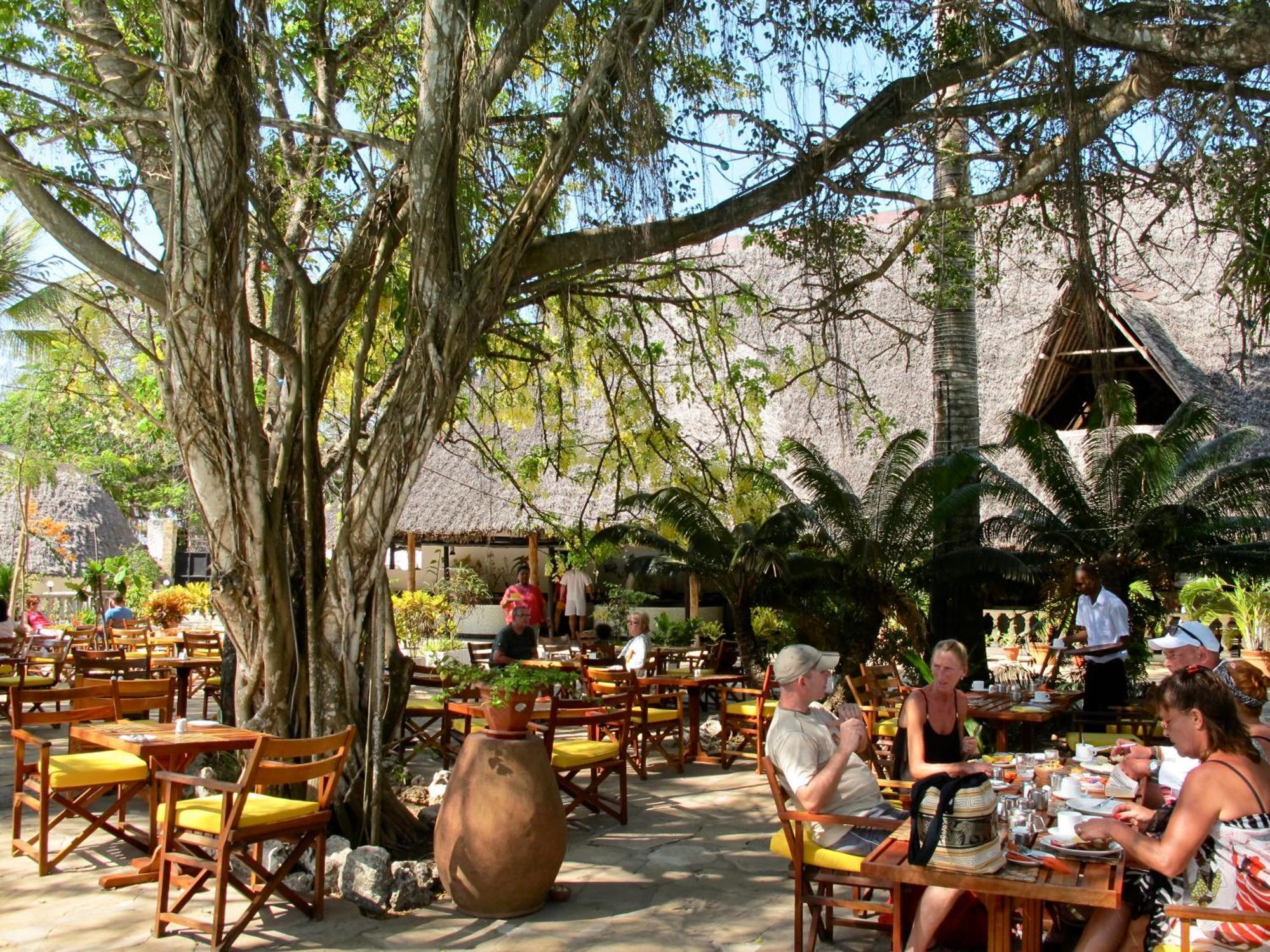 Papillon Lagoon Reef Hotel Diani Beach Exterior photo