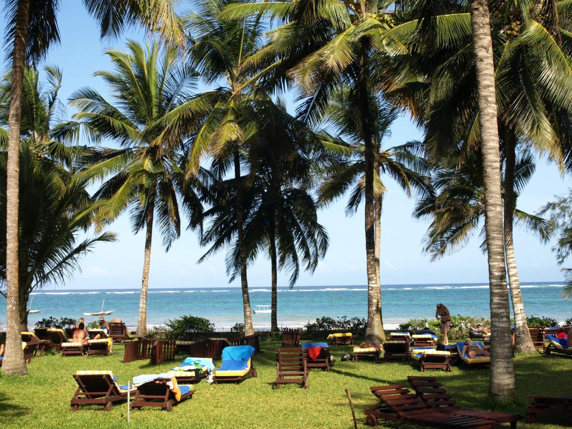 Papillon Lagoon Reef Hotel Diani Beach Exterior photo