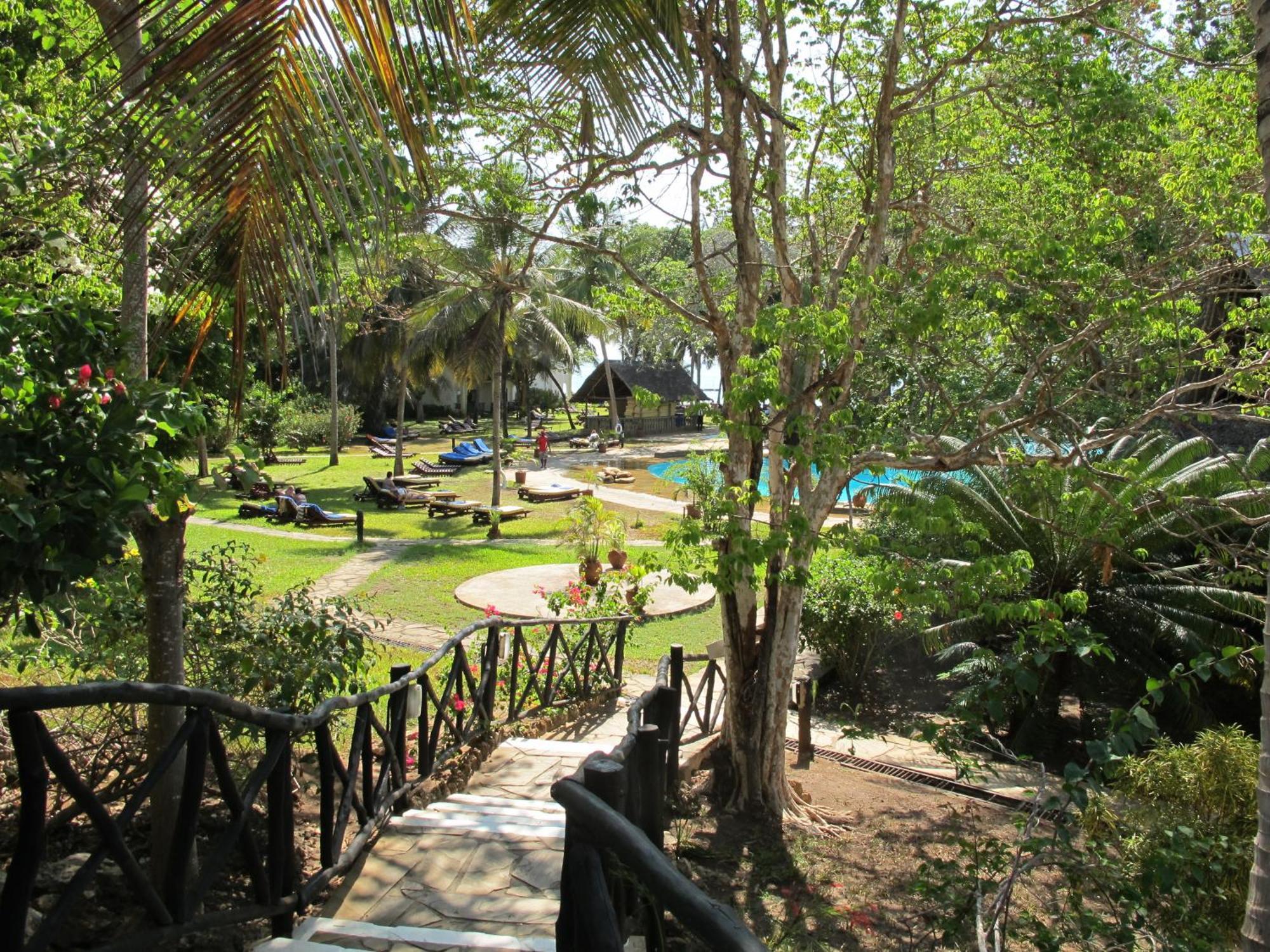 Papillon Lagoon Reef Hotel Diani Beach Exterior photo