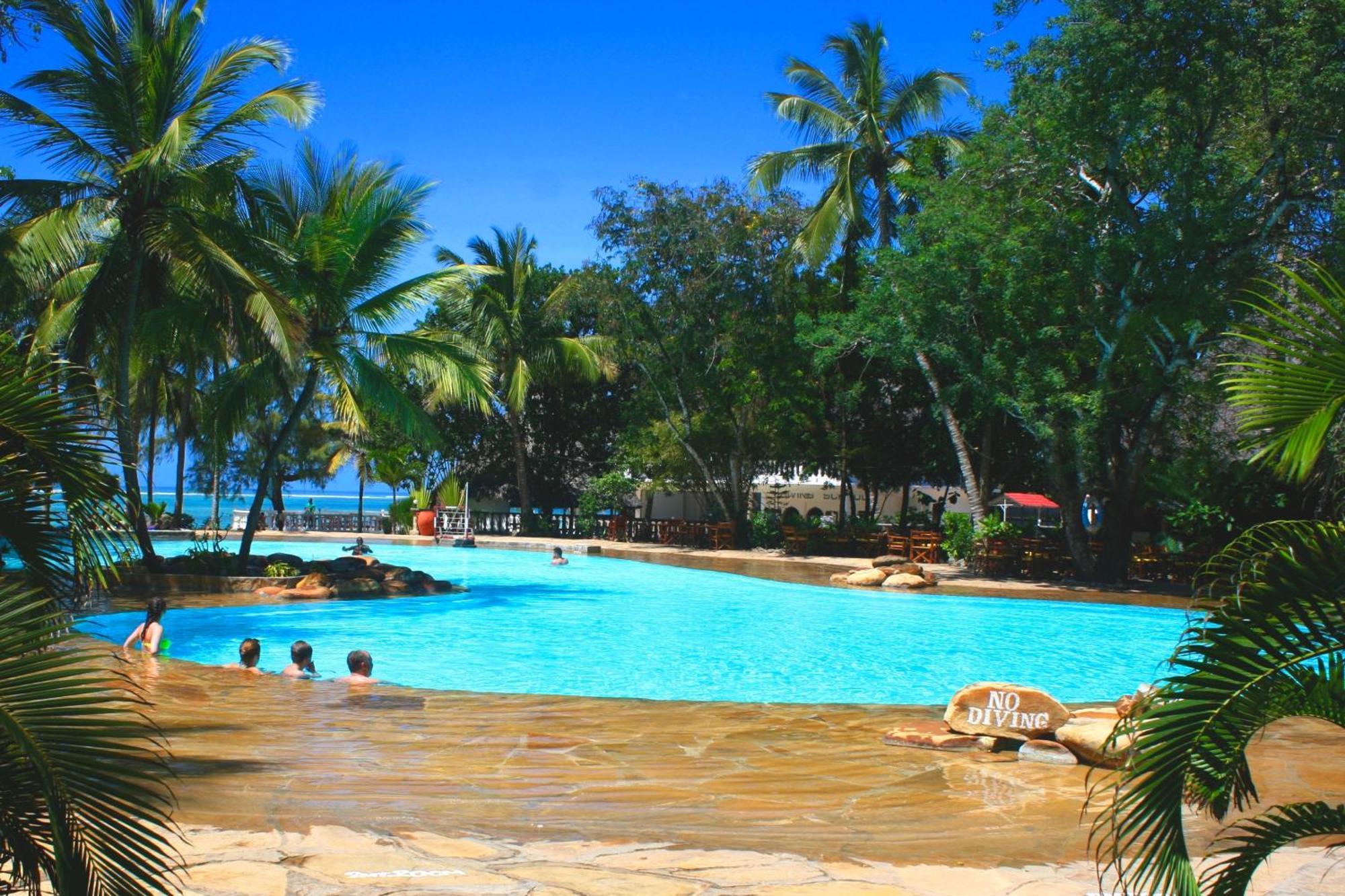 Papillon Lagoon Reef Hotel Diani Beach Exterior photo